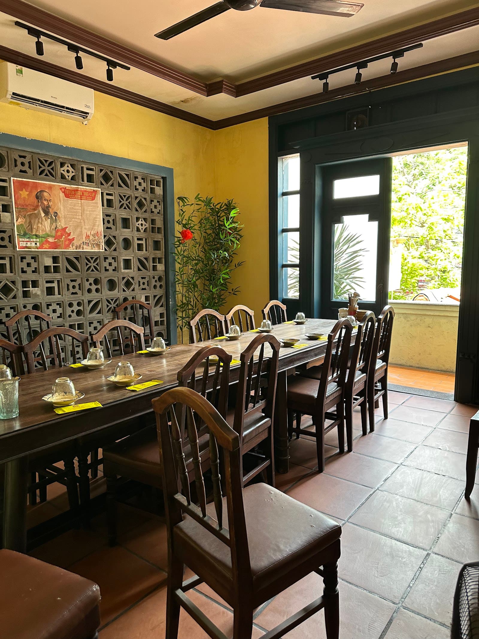 Bếp Phượng Hồng